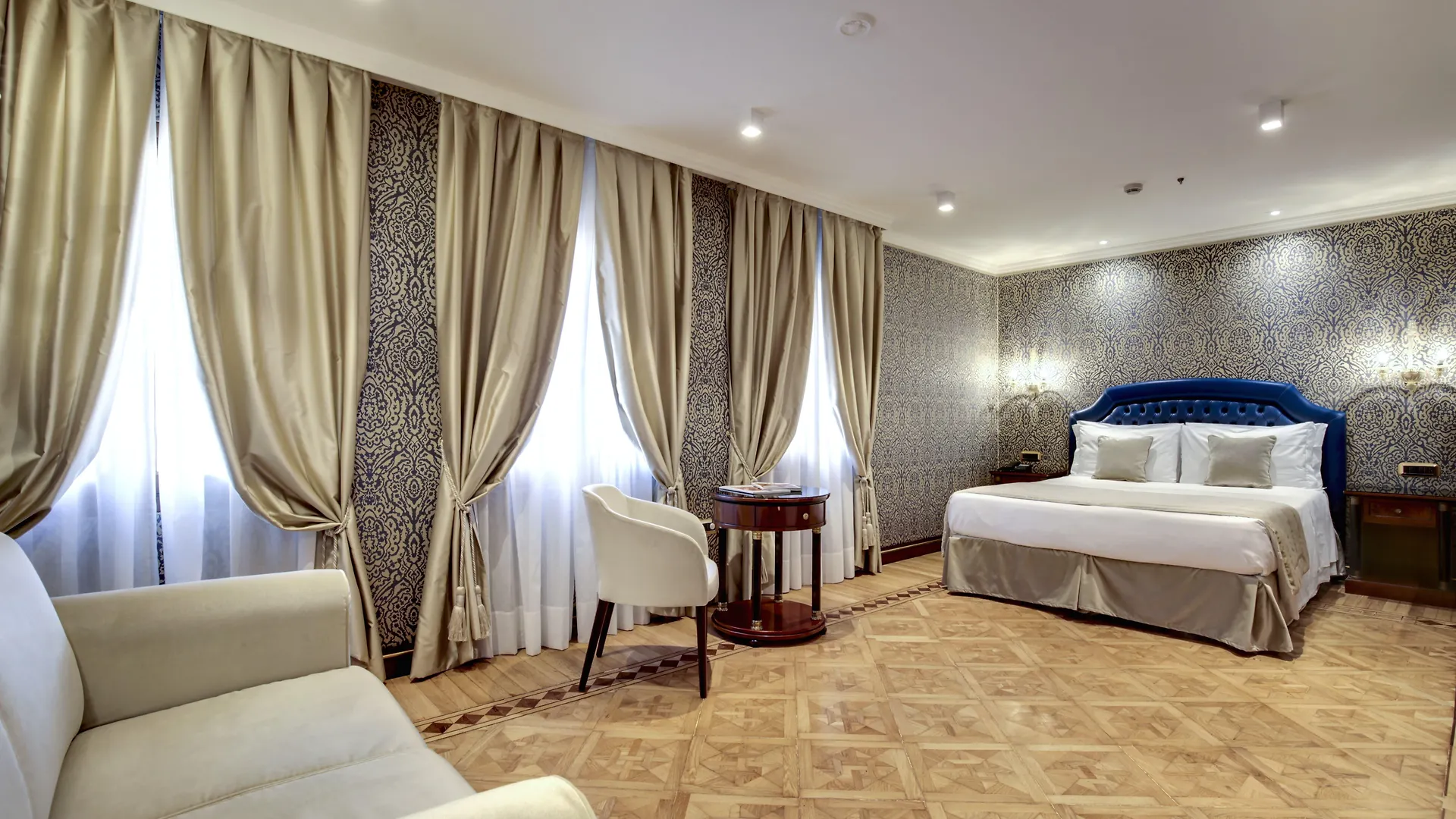 Hotel Dona Palace Venice 4*,