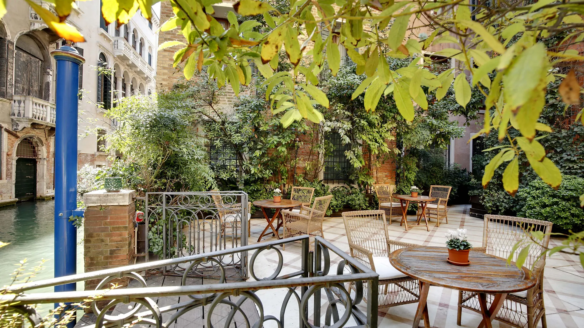 Hotel Dona Palace Venedig 4*,